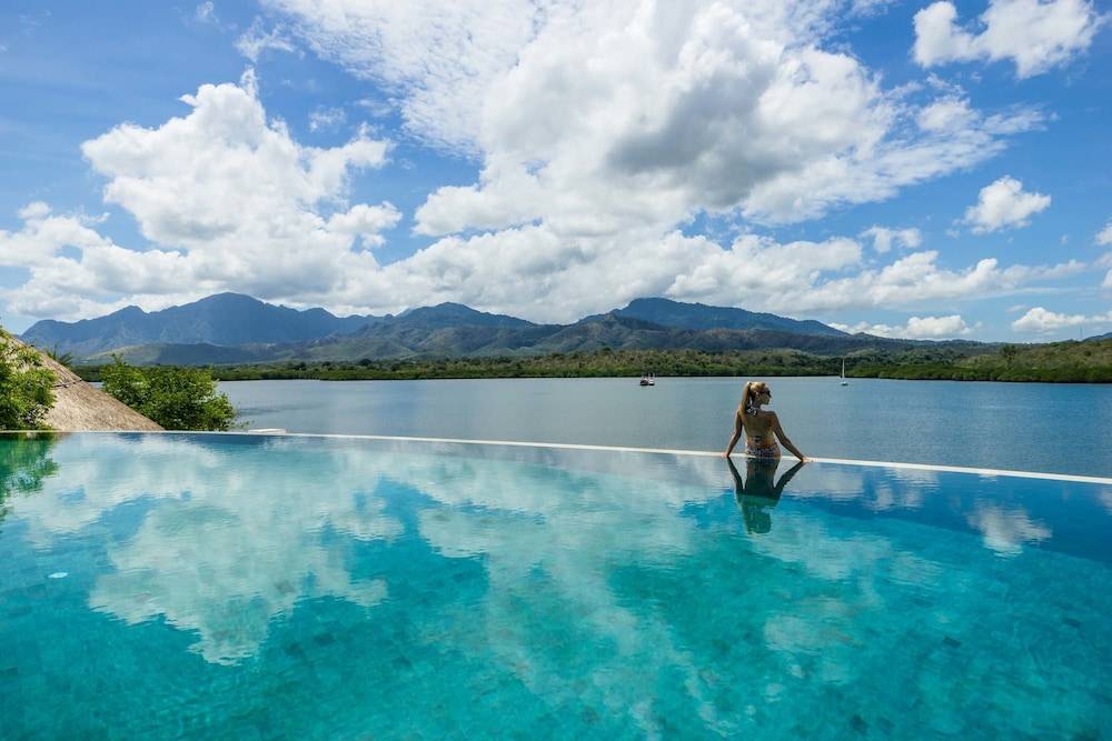 Menjangan Dynasty Resort 1