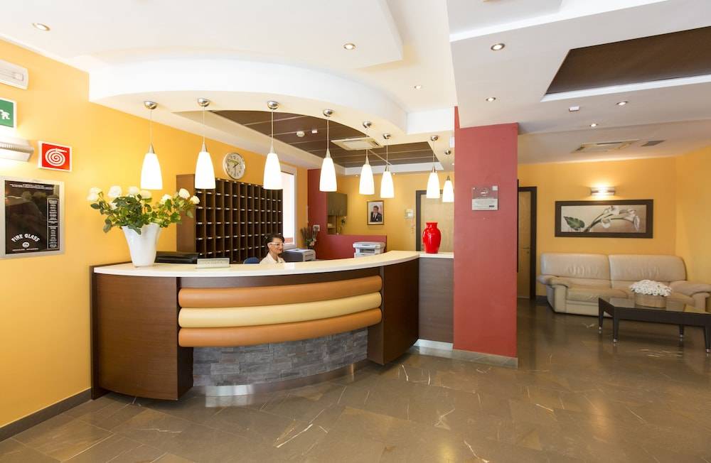 Hotel Sheila 2