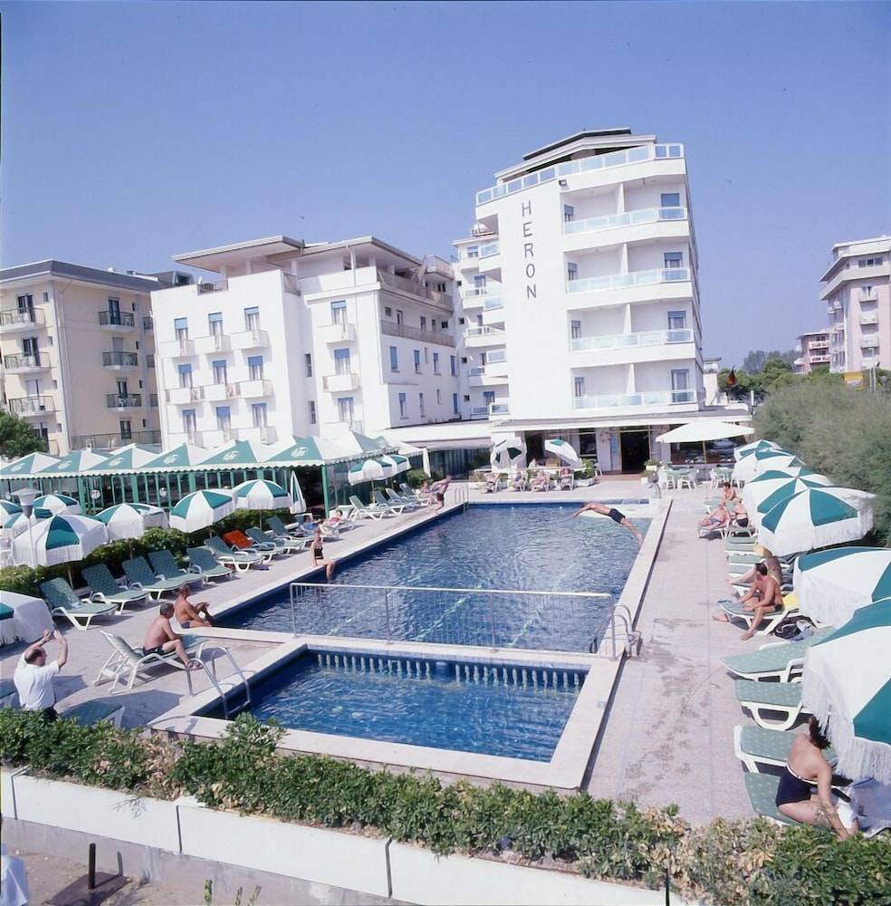 Hotel Heron 1