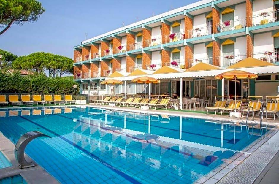 Hotel Palm Beach 2