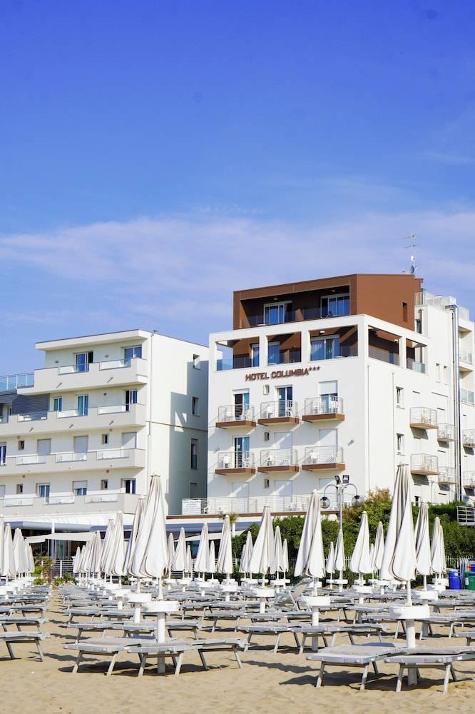 Hotel Columbia & Ninfea 1