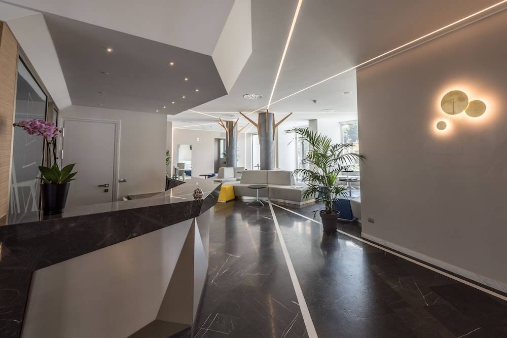Hesperia Hotel & Residence 2