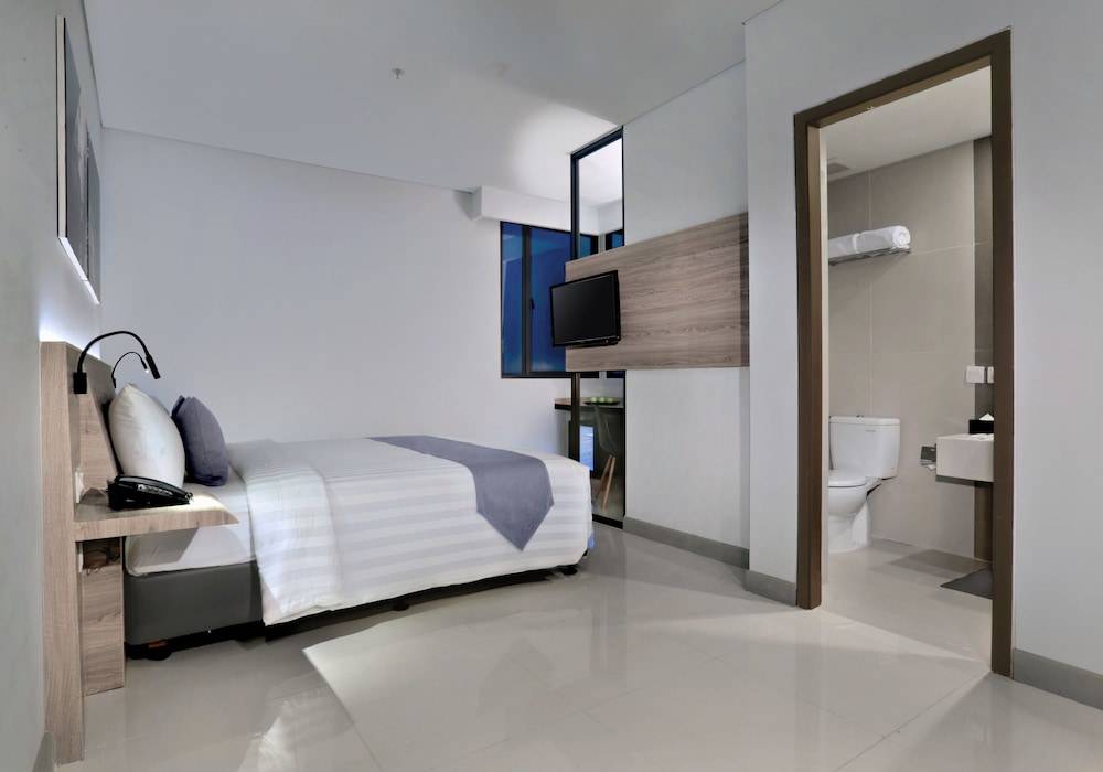 Hotel Neo Gajah Mada Pontianak by ASTON 2