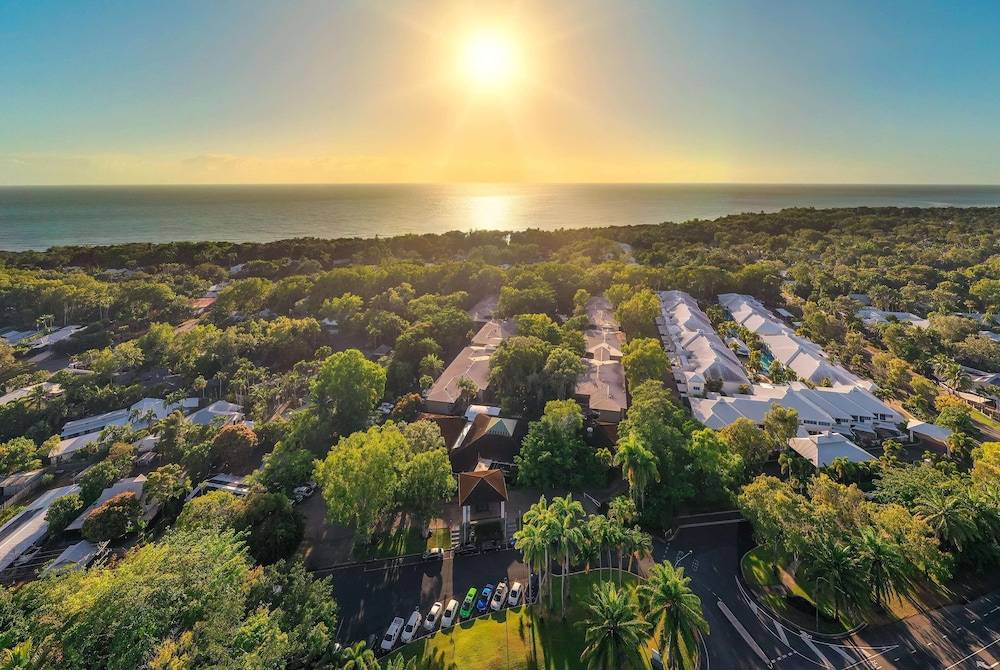 Ramada Resort by Wyndham Port Douglas 1