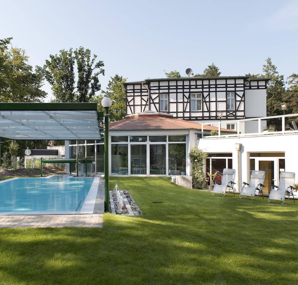 Best Western Plus Ostseehotel Waldschloesschen 1
