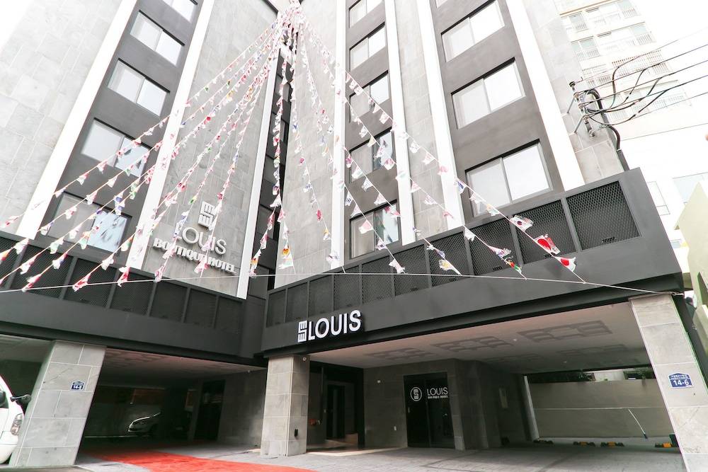 Louis Hotel 1