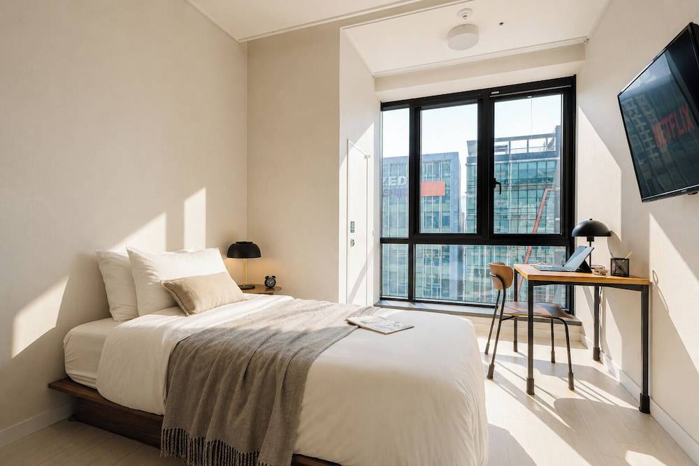 Urbanstay Seomyeon 1