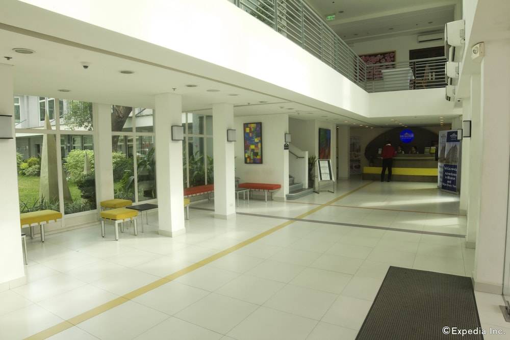 Microtel by Wyndham UP Technohub 2
