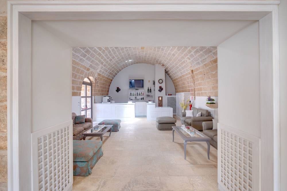 Tenuta Monacelli Lecce 2