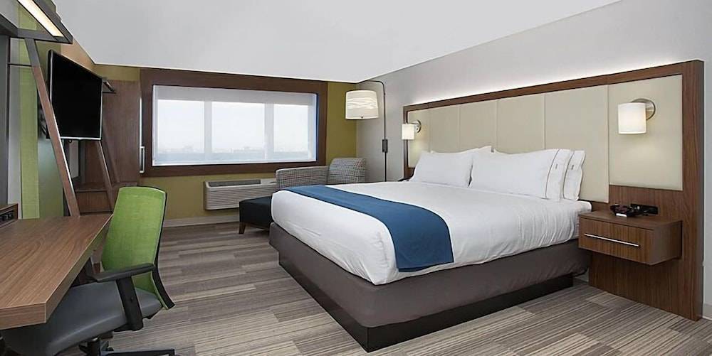 Holiday Inn Express & Suites ROMEOVILLE - JOLIET NORTH by IHG 2