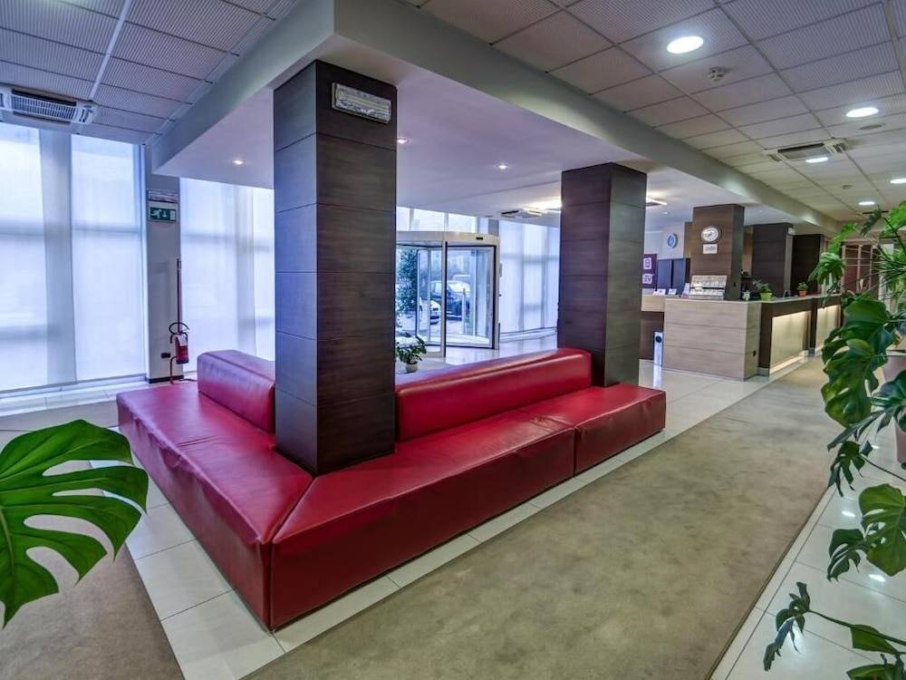 Hotel Capital 1