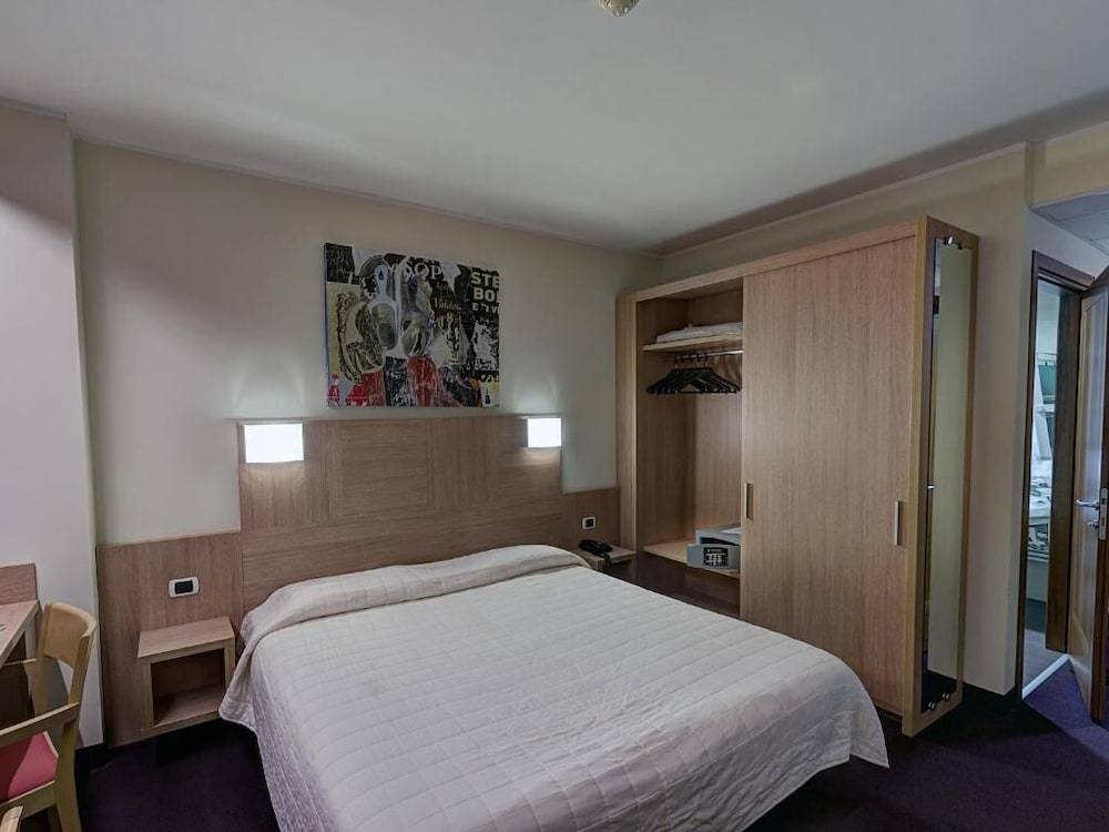 Hotel Capital 2