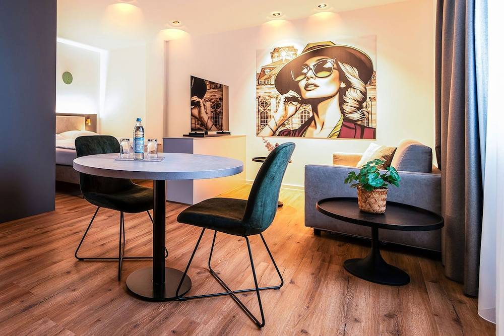 Hotel Am Triller - Hotel & Serviced Apartments - Pool & Relax Lounge 1
