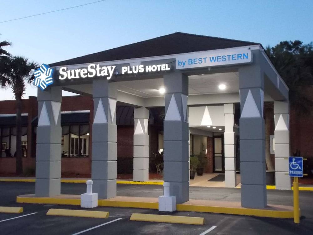SureStay Plus Hotel by Best Western St Marys Cumberland 1