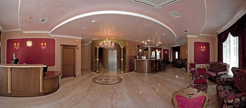 Kristel Hotel 2