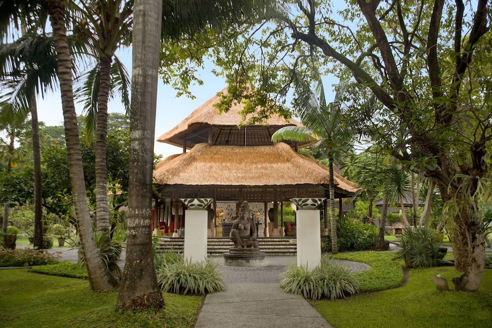 Segara Village Hotel 2
