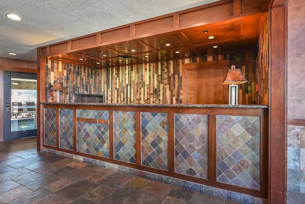 Kathryn Riverfront Inn, an Ascend Collection Hotel 2
