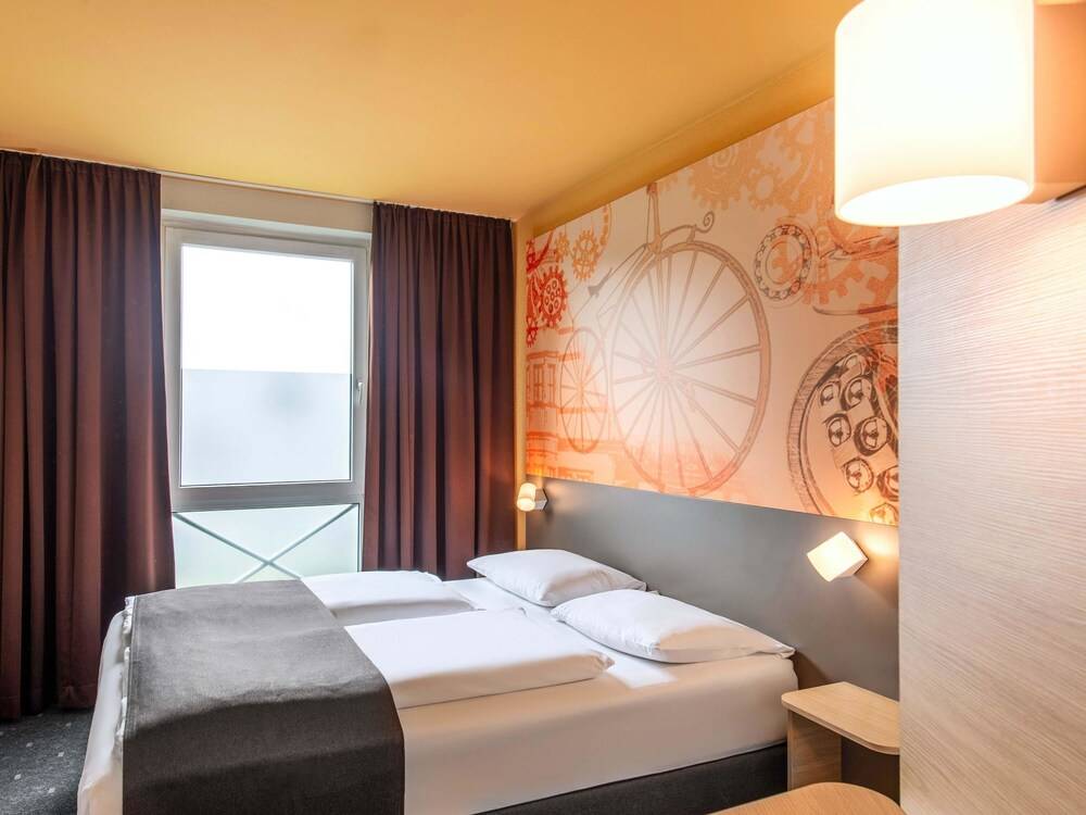 B&B Hotel Schweinfurt-Süd 1