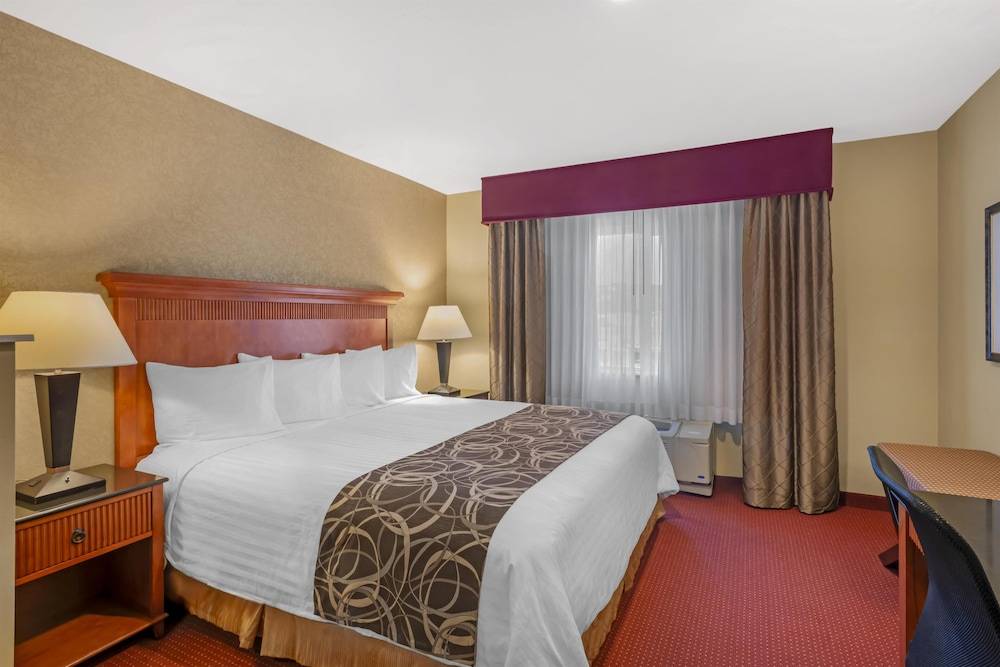 Best Western Plus Canyon Pines 1