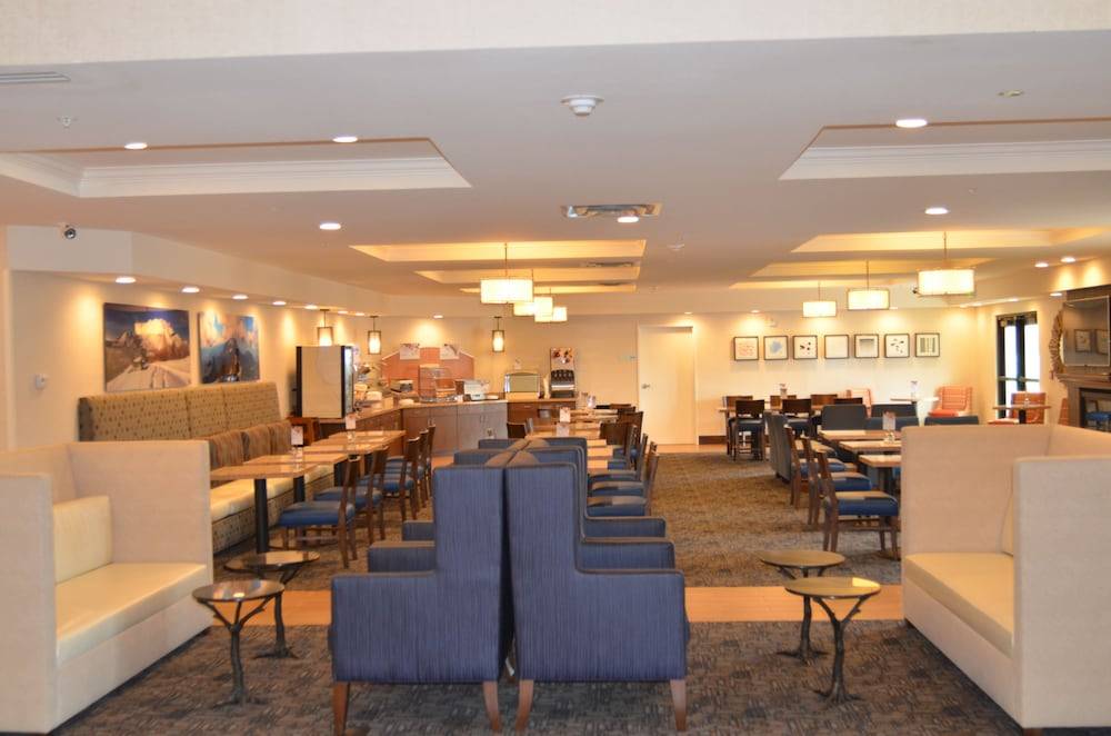 Holiday Inn Express & Suites SPRINGVILLE-SOUTH PROVO AREA by IHG 2
