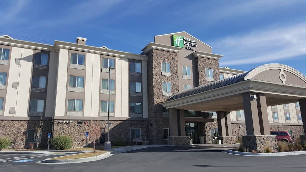 Holiday Inn Express & Suites SPRINGVILLE-SOUTH PROVO AREA by IHG 1