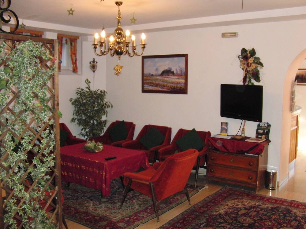 Hotel Villa Emilia 1