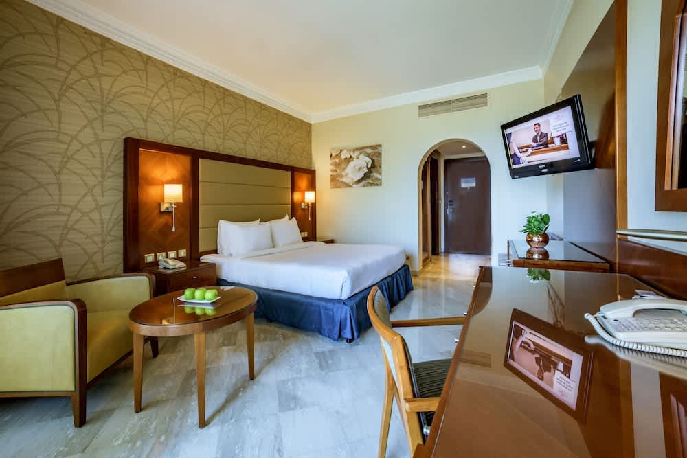 Crowne Plaza JORDAN - DEAD SEA RESORT & SPA by IHG 2
