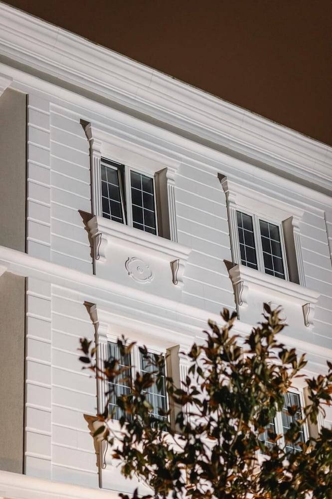 Oxygen Boutique Hotel 1