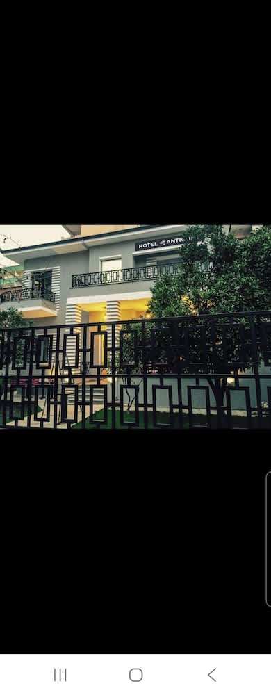 Hotel Antigone 1