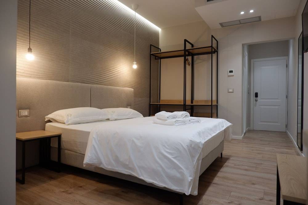 D rooms City-center Tirana 2