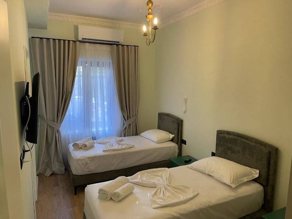 Amorino Tirana B&B 1