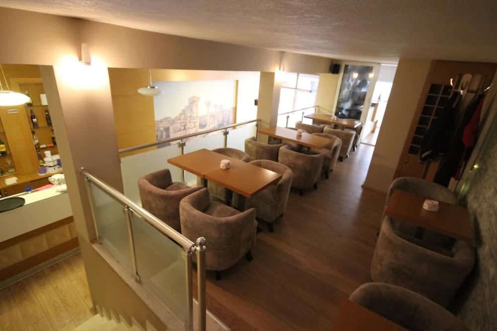 Hotel Bylis 2