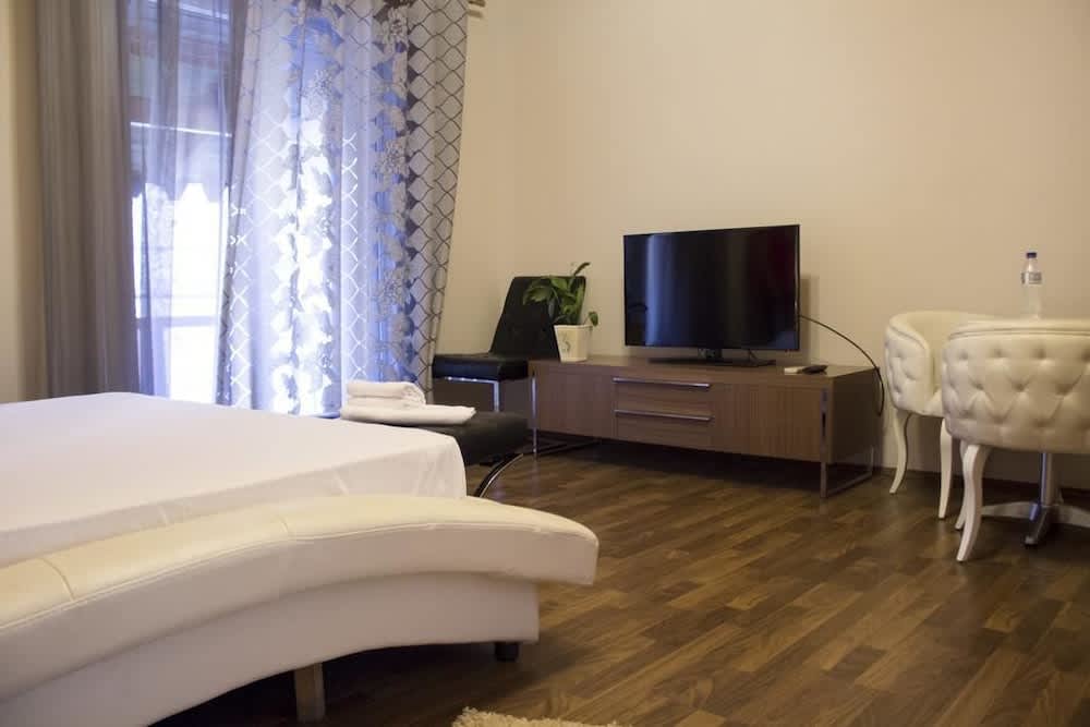 Hotel Bylis 1