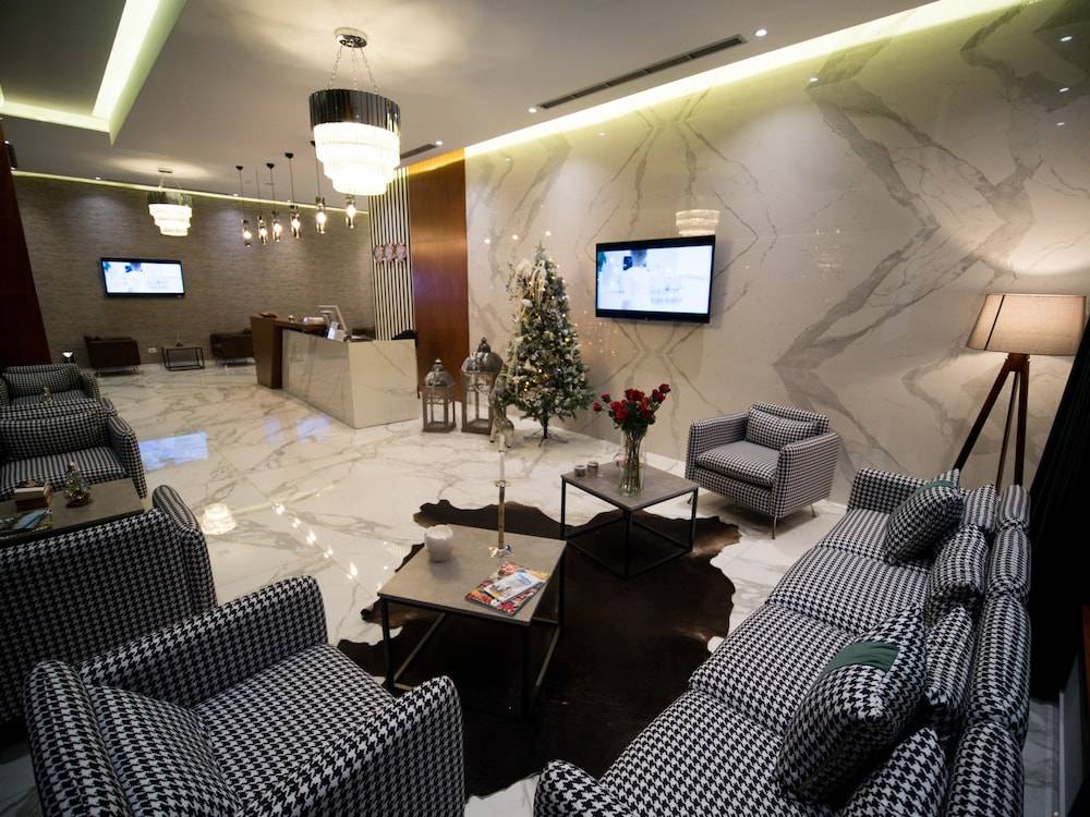 Light Hotel 2