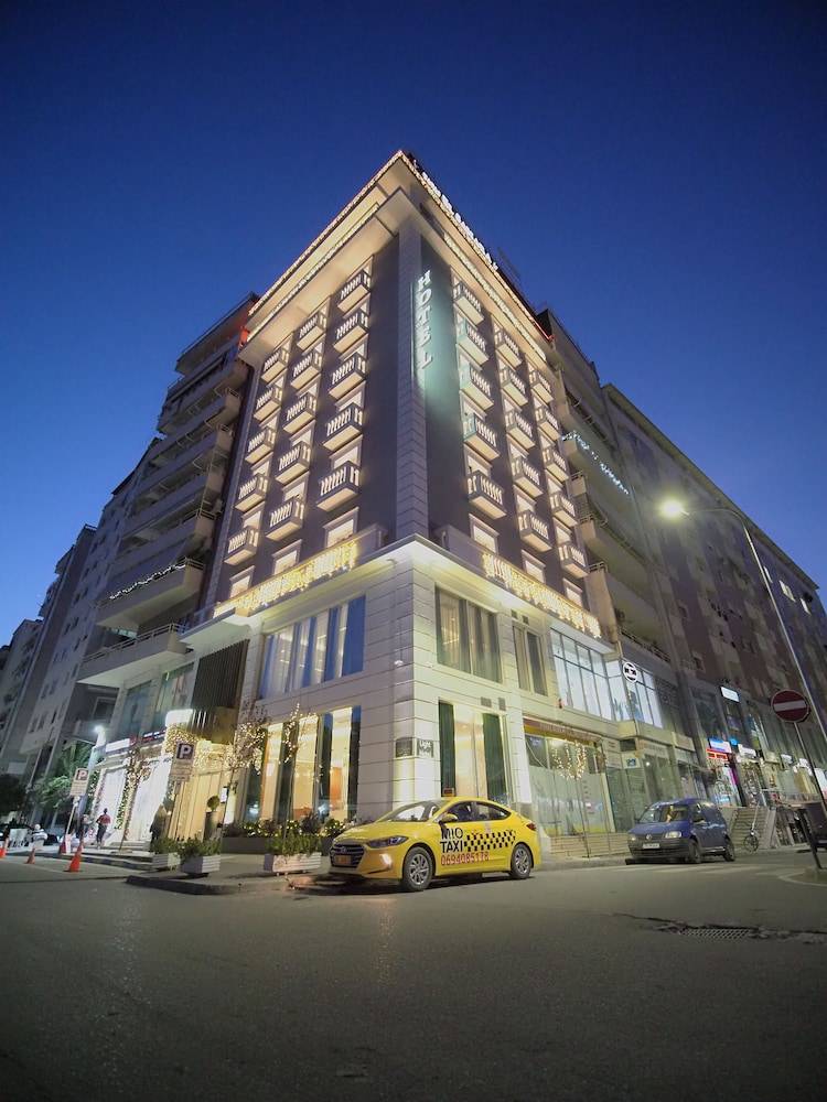 Light Hotel 1