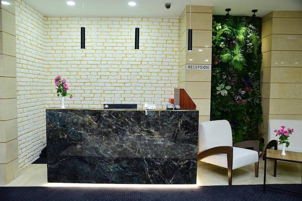 Hotel Comfort City Center 2