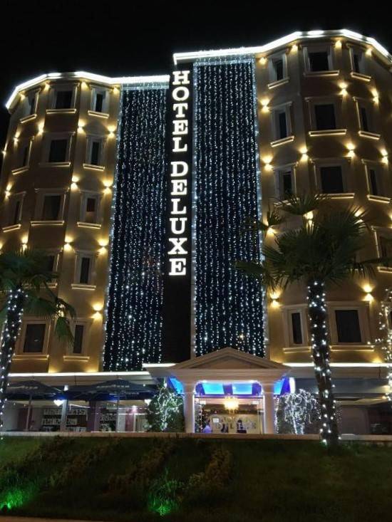 Hotel Deluxe 1