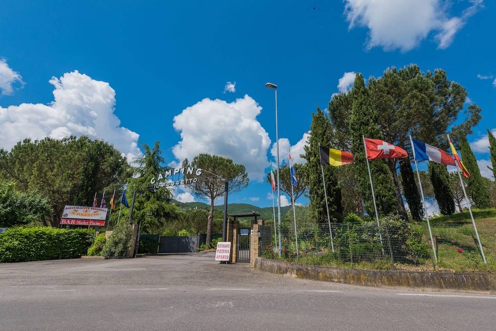 Camping Village Il Poggetto 1