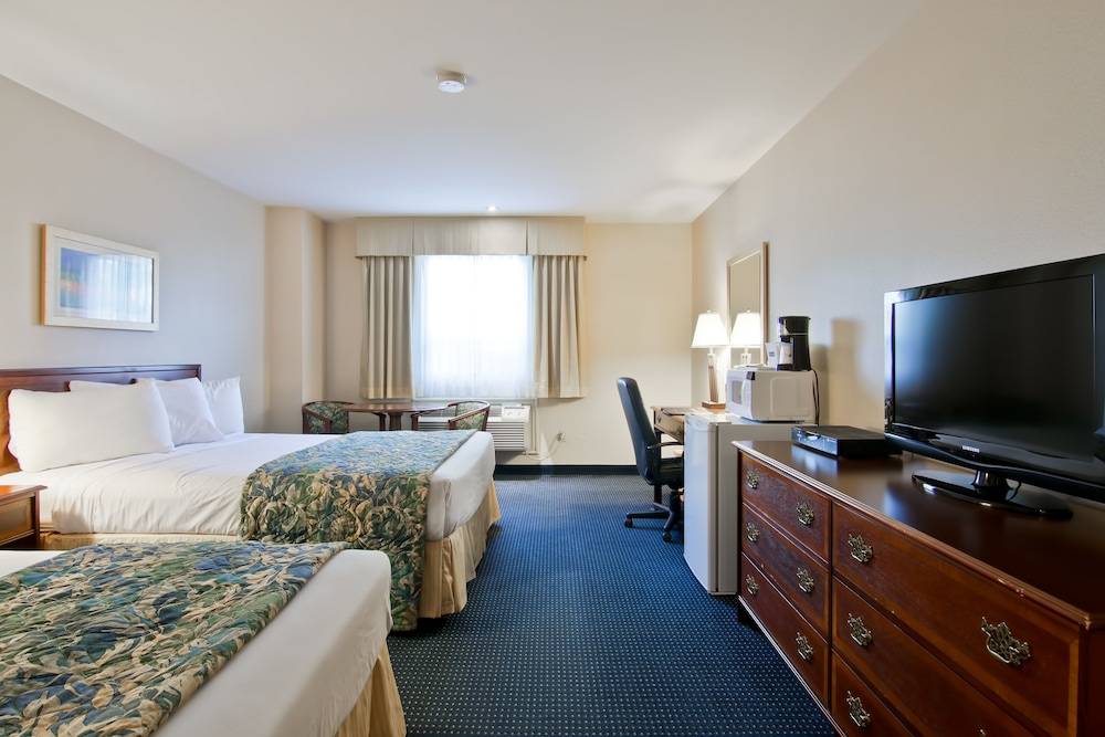 Travelodge by Wyndham Trenton 1