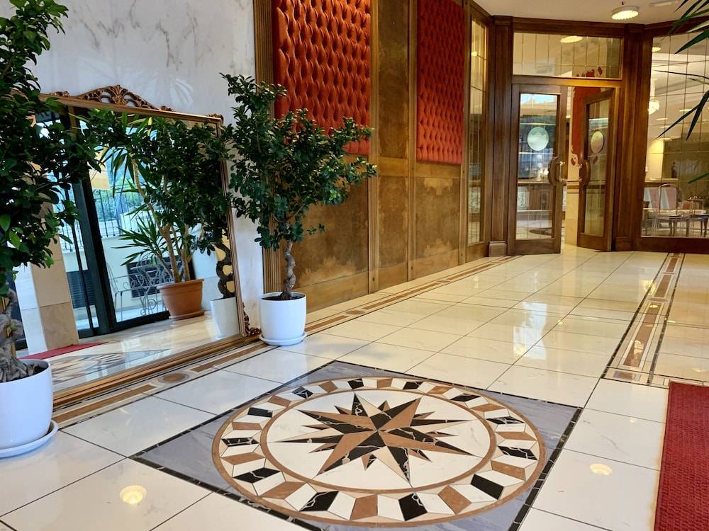 ALI HOTELS - Palace 2