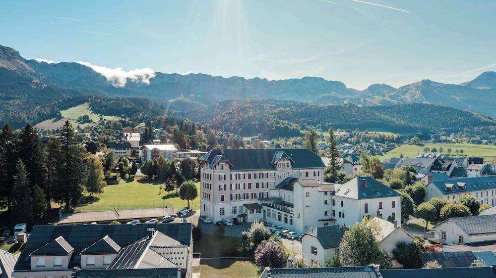 Best Western Grand Hotel de Paris & Spa 1