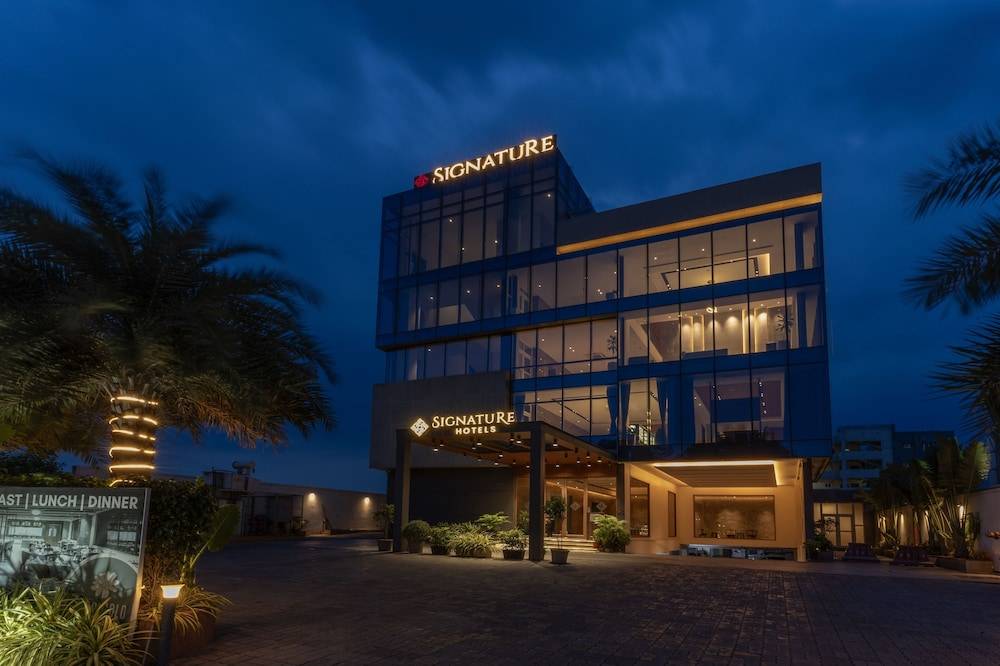 Signature Hotels 1