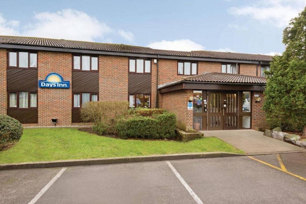 Days Inn by Wyndham Sedgemoor M5 1