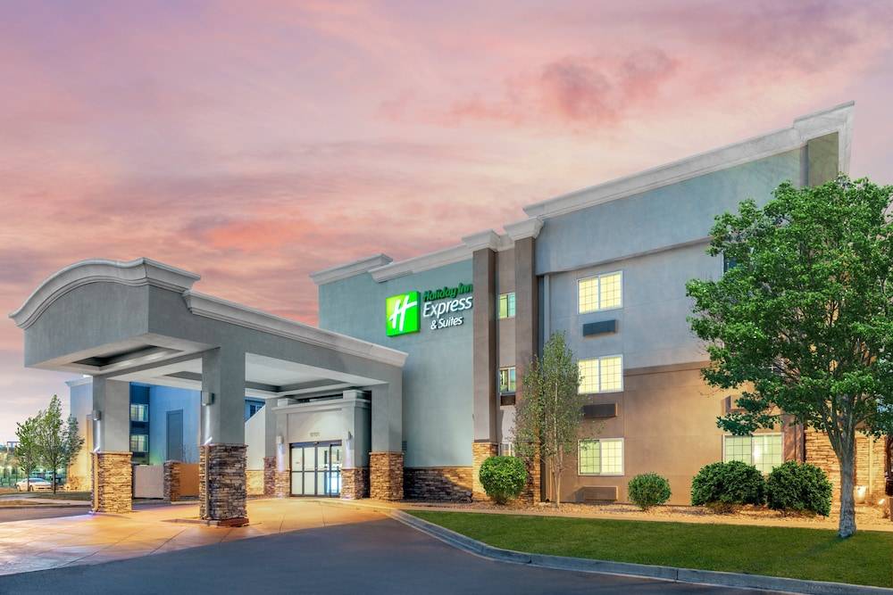 Holiday Inn Express & Suites WHEAT RIDGE-DENVER WEST by IHG 1