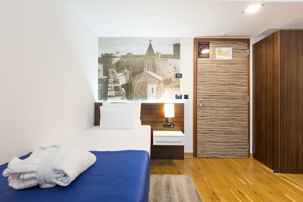 Abba Hotel 2