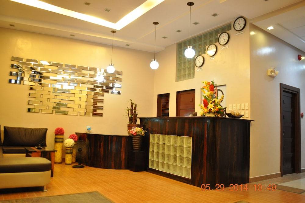 Rovic's Tourist Hotel 2