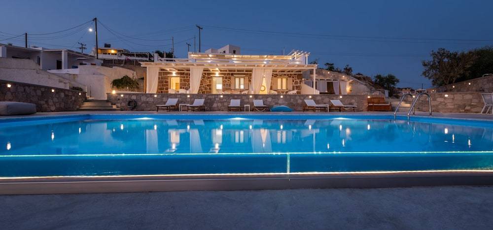 Anemi Suites 1