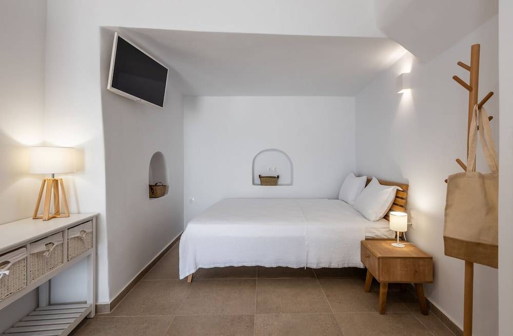 Anemi Suites 2