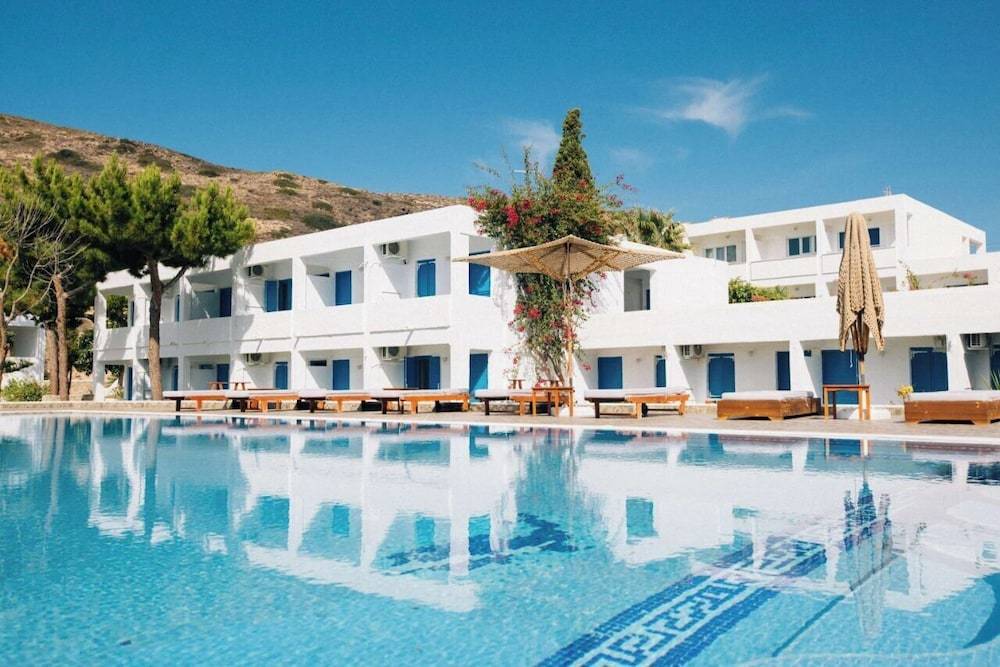 Lagada Beach Hotel 1