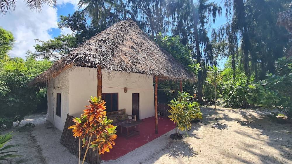 Evergreen Bungalows 2